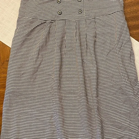 HOUNDSTOOTH SLEEVELESS MAXI DRESS
BY SHIRLEY K M - Picture 2 of 6